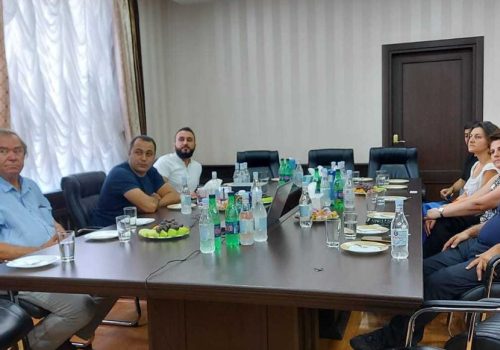 “Be my Guest” Effect Group-ում